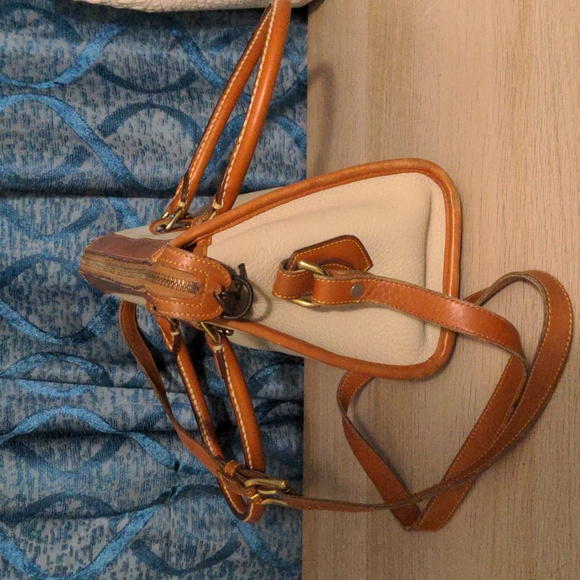 SOLD Dooney & Bourke London Tan and Cream Satchel with Vintage Charm Crossbody - Picture 6 of 8